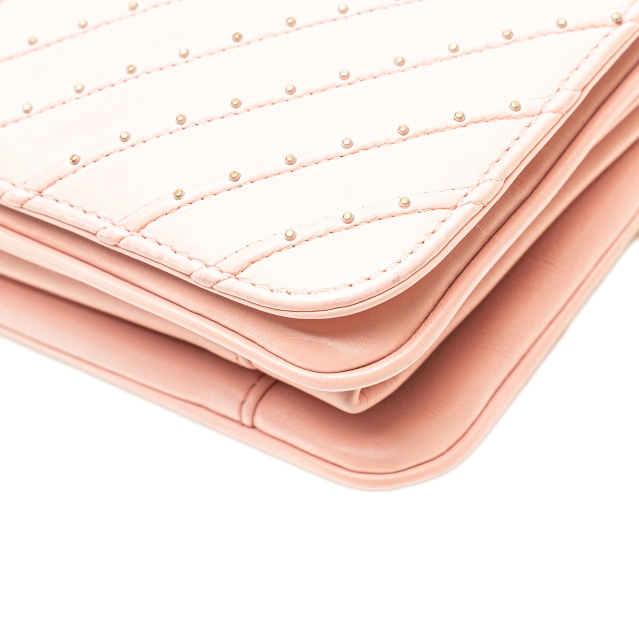 Chanel Chevron Calfskin Studded Full Flap Roze