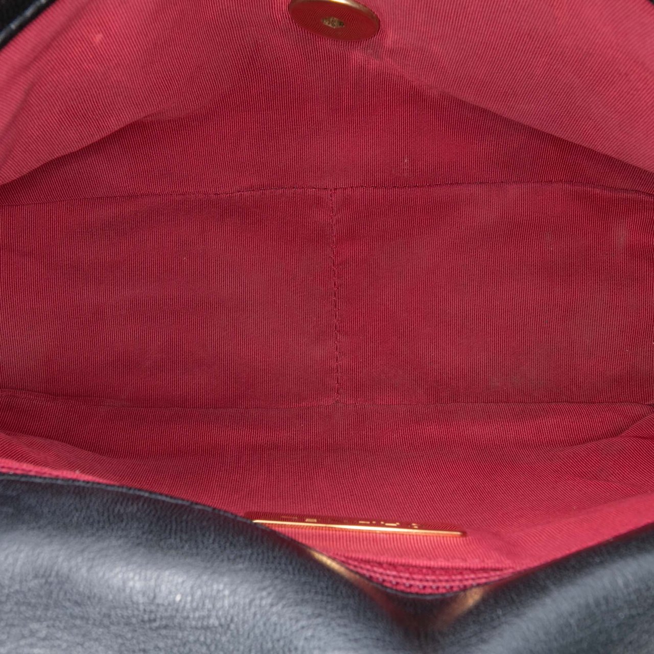 Chanel Medium Lambskin 19 Flap Zwart