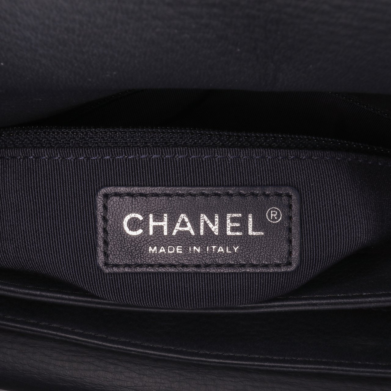 Chanel Small Quilted Grained Calfskin CC Round Clasp Accordion Flap Zwart