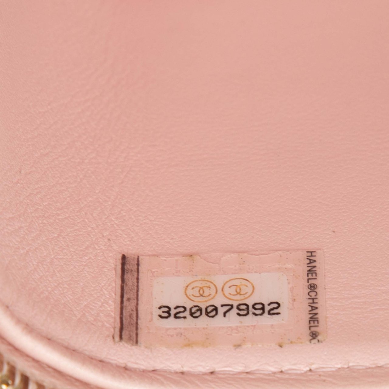 Chanel Mini CC Quilted Caviar Vanity Case with Chain Roze