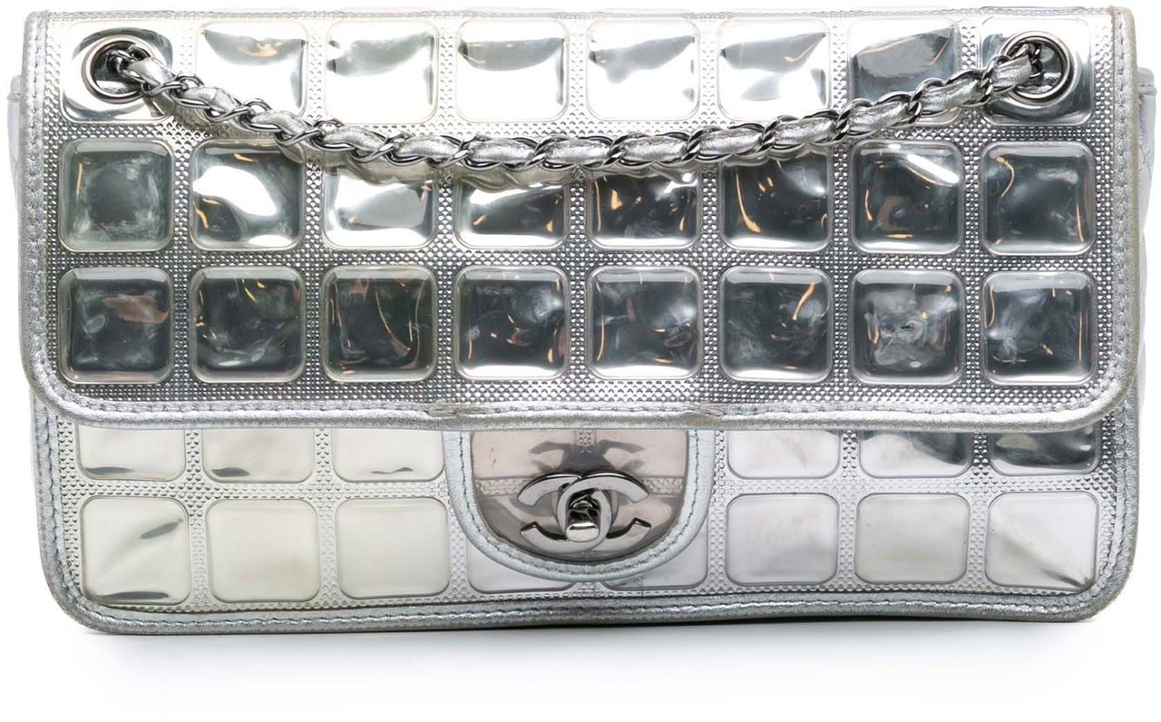 Chanel Vinyl Ice Cube Flap Zilver