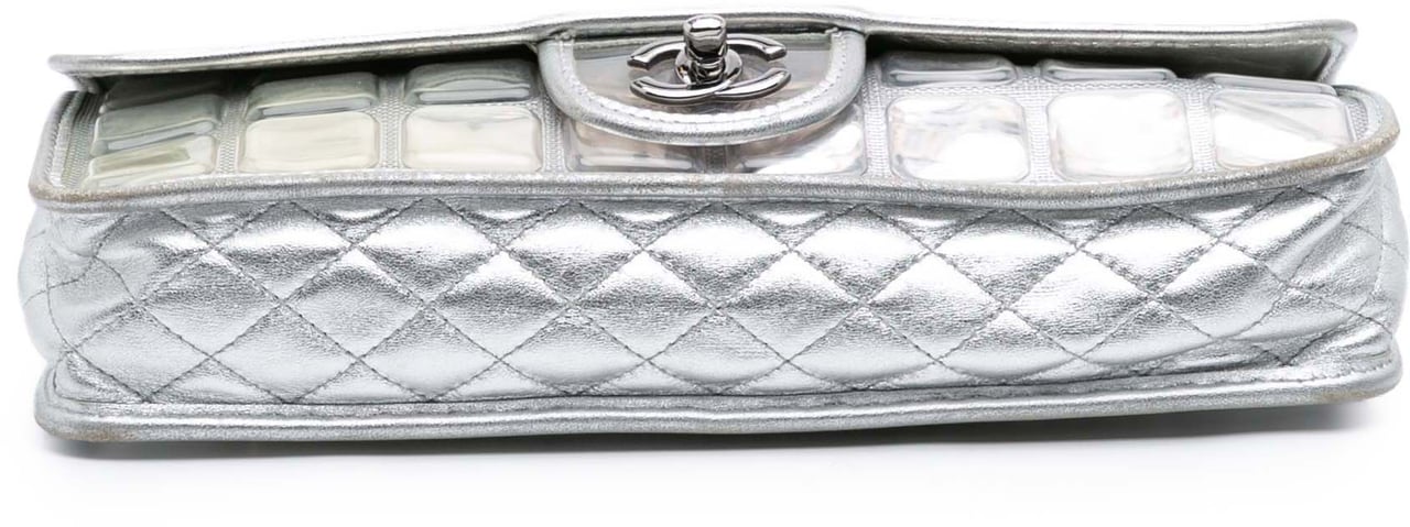 Chanel Vinyl Ice Cube Flap Zilver