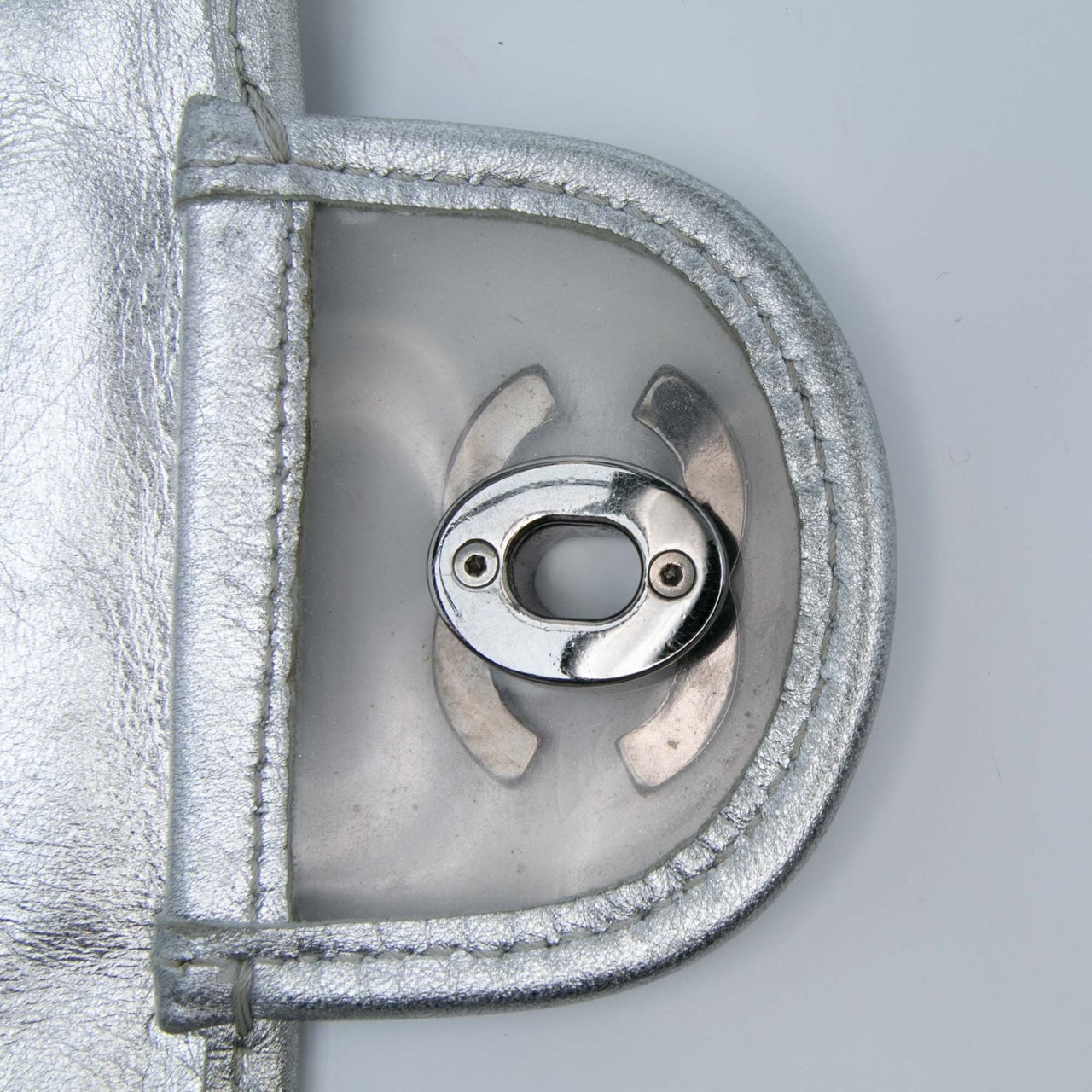 Chanel Vinyl Ice Cube Flap Zilver