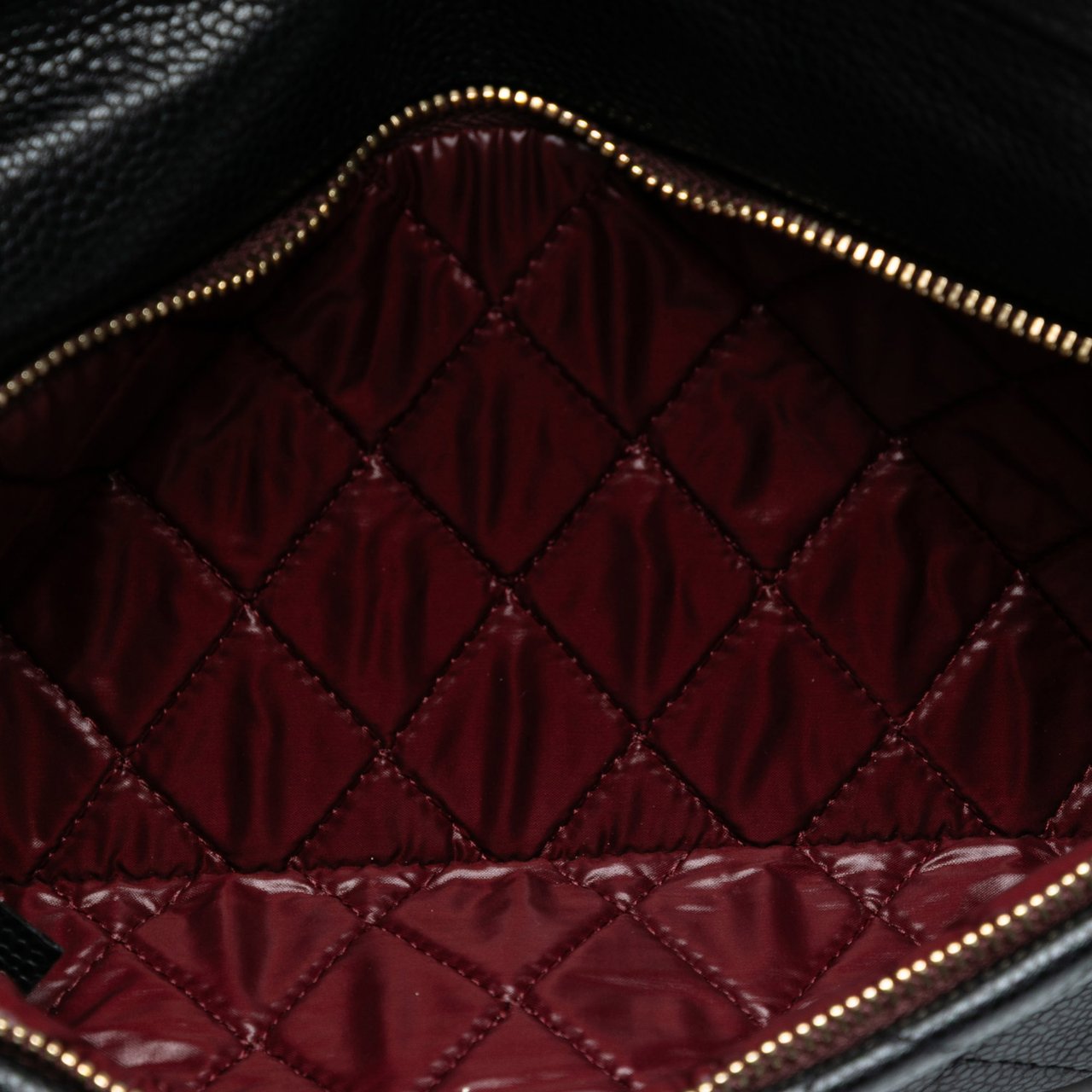 Chanel Quilted Caviar CC Beauty Foldover Clutch Zwart