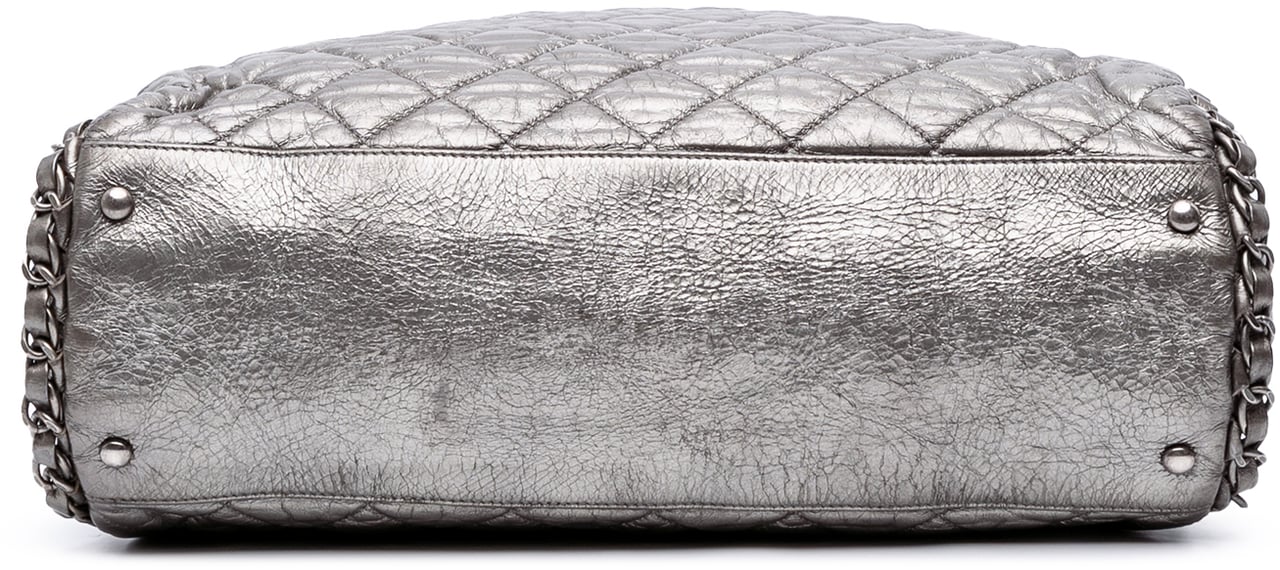 Chanel Large Quilted Metallic Calfskin Chain Me Hobo Zilver