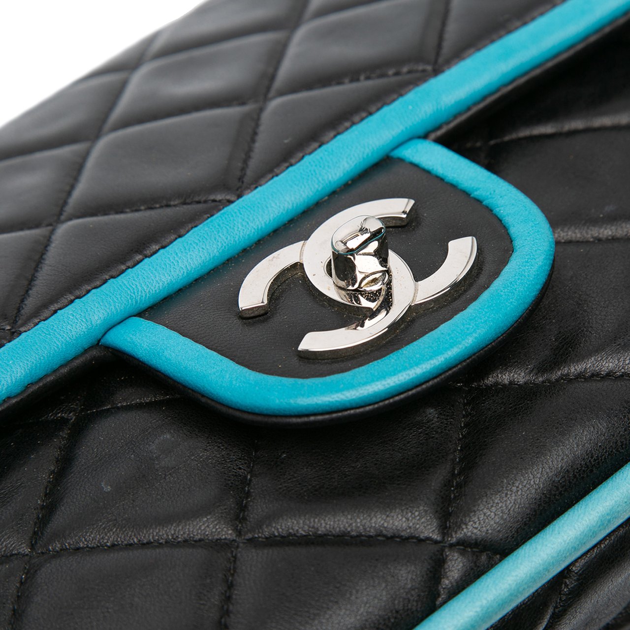 Chanel Medium Classic Bicolor Lambskin Double Flap Zwart