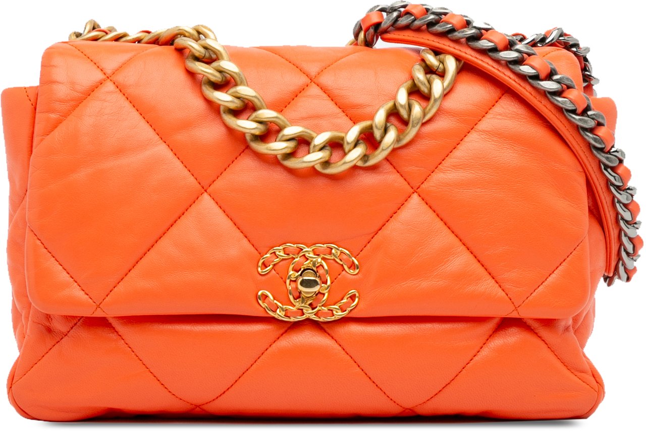 Chanel Large 19 Lambskin Flap Oranje