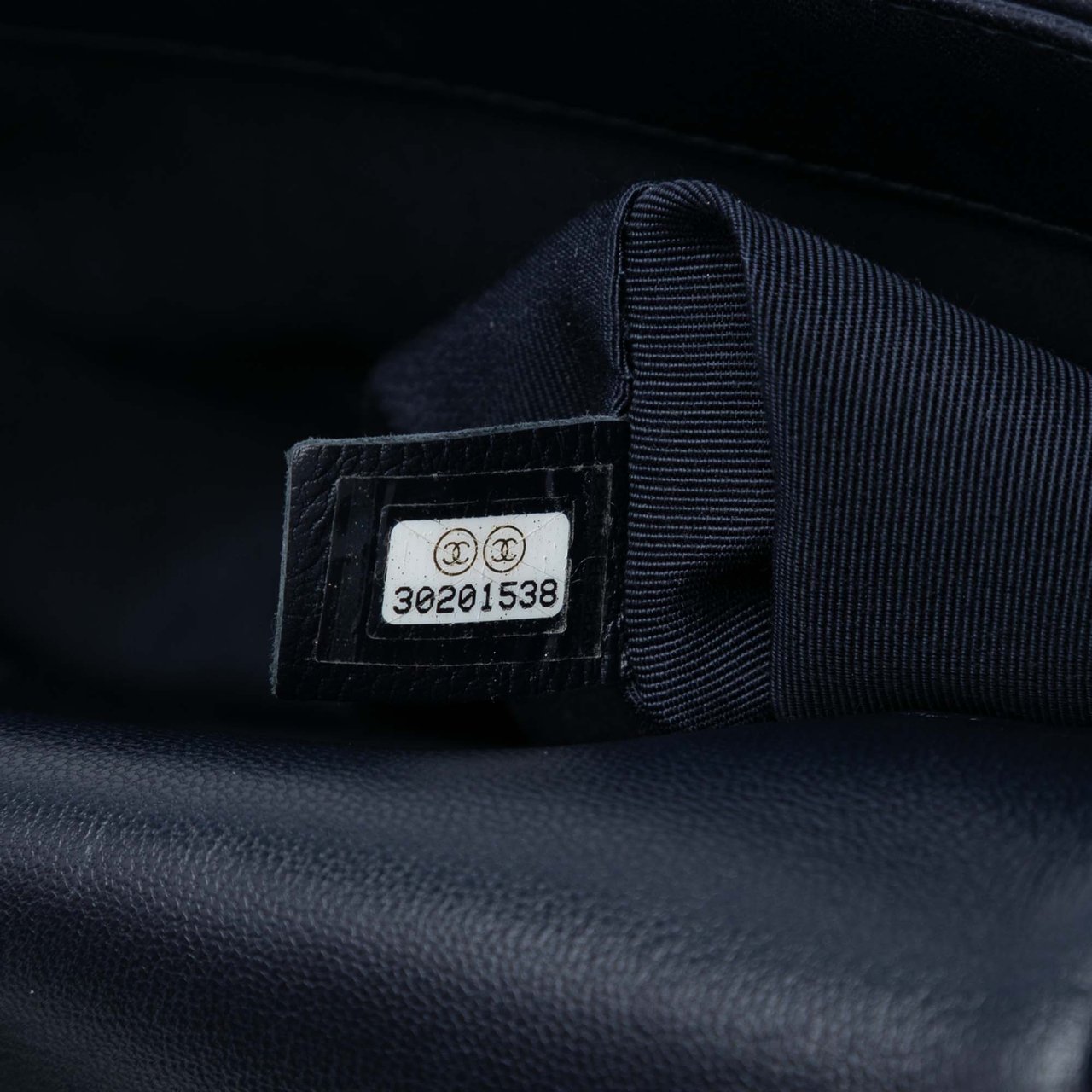 Chanel Medium Lambskin 19 Flap Zwart