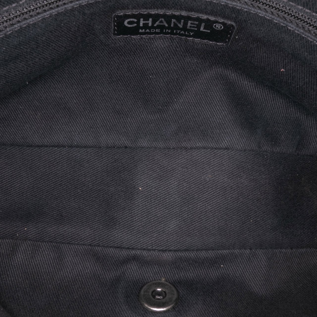 Chanel Medium Quilted Iridescent Caviar Easy Flap Blauw
