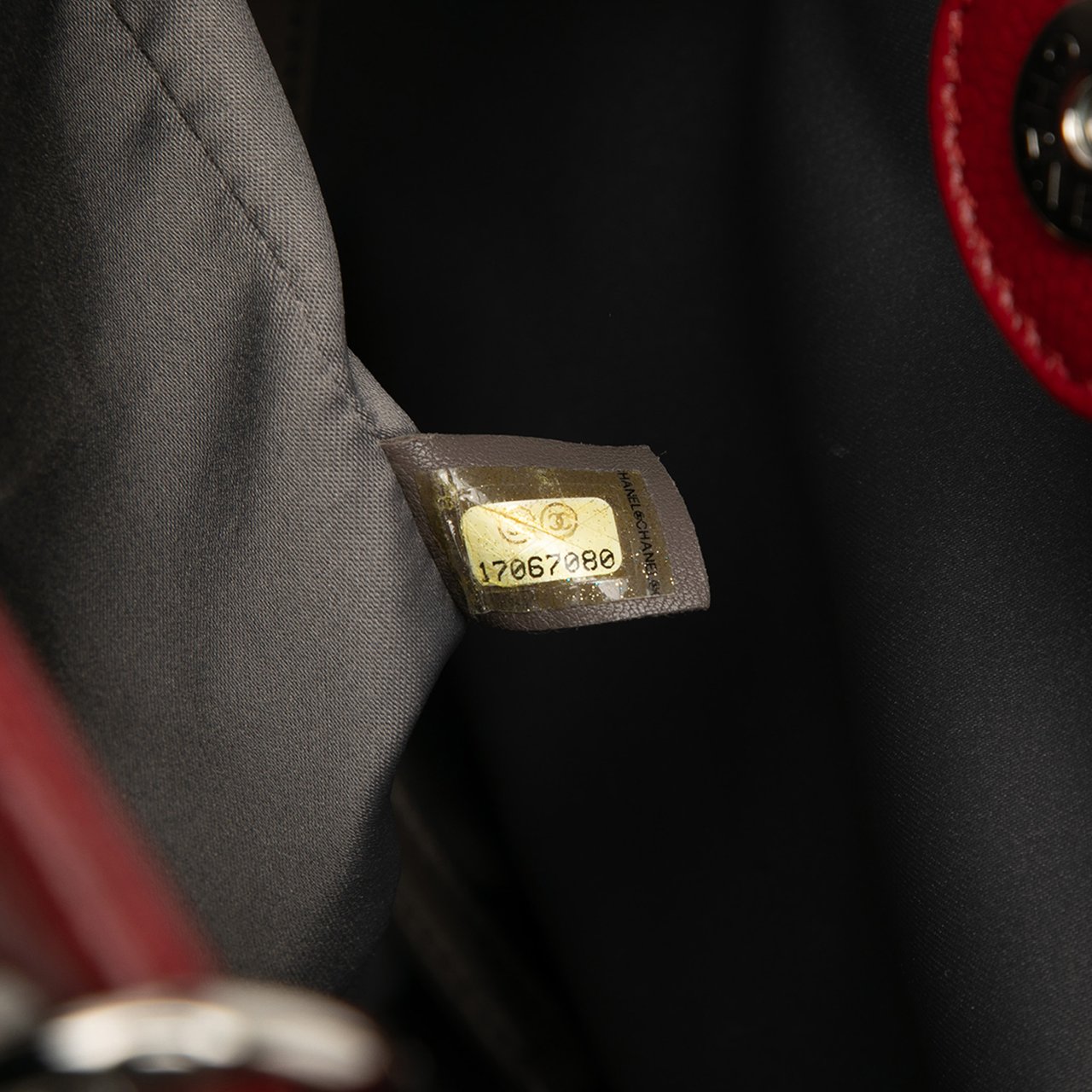 Chanel Caviar Vertical Grand Shopping Tote Rood