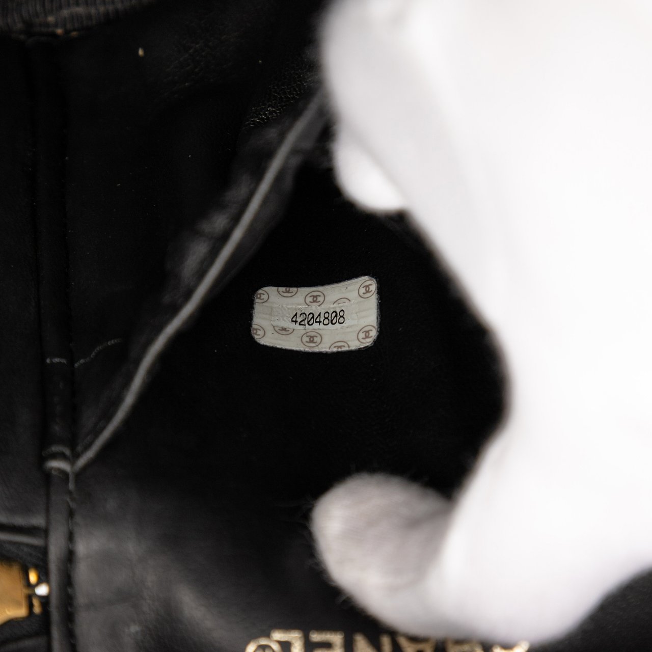 Chanel CC Patent Vanity Bag Zwart