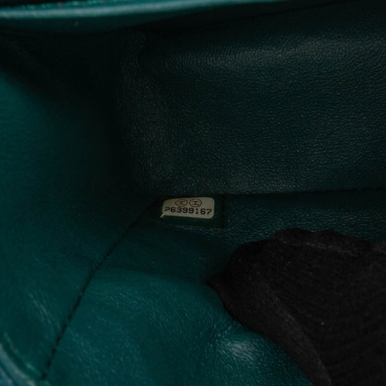 Chanel Small Classic Chevron Caviar Double Flap Blauw