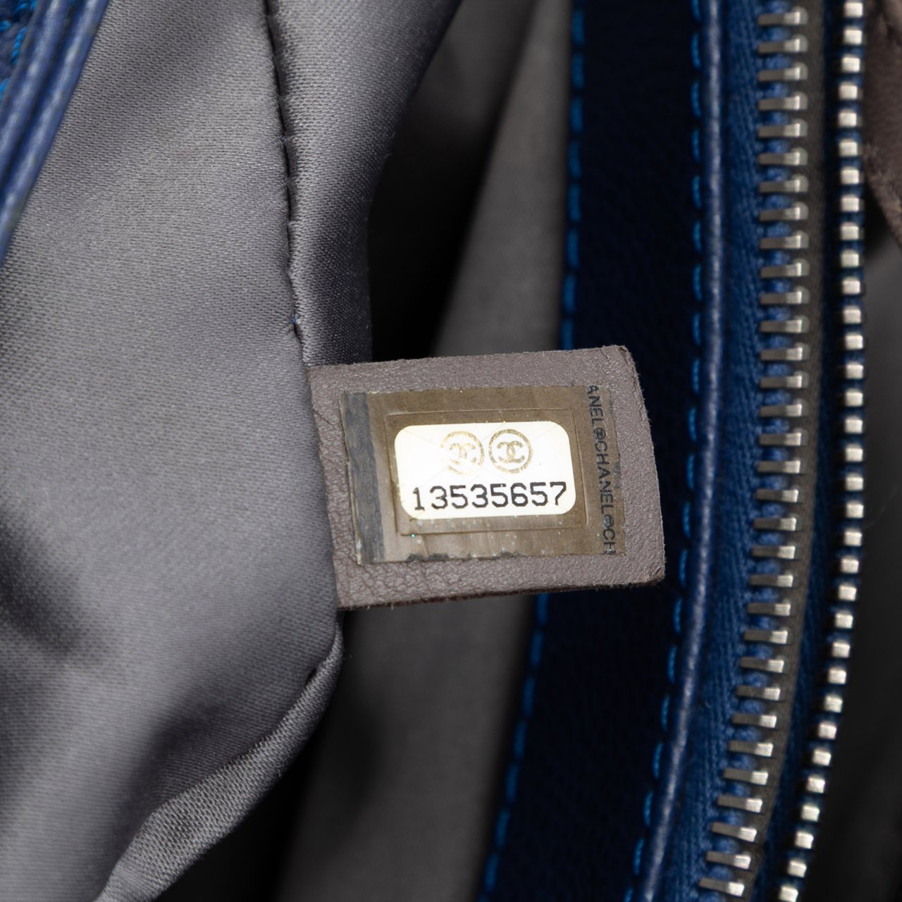 Chanel Caviar Grand Shopping Tote Blauw