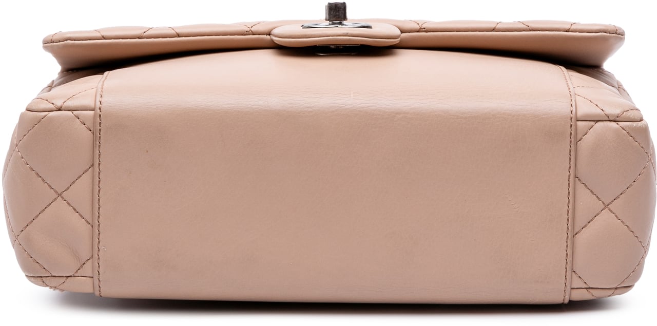 Chanel Medium CC Quilted Calfskin Single Flap Bruin
