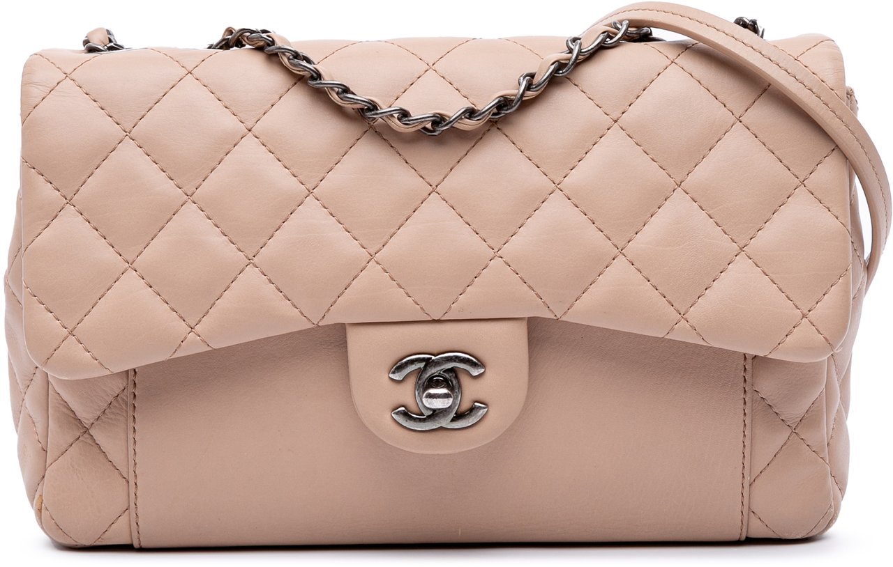 Chanel Medium CC Quilted Calfskin Single Flap Bruin