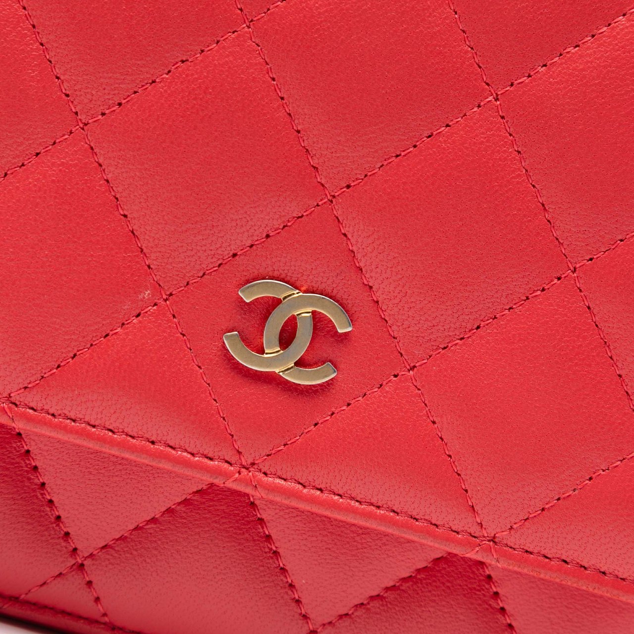 Chanel CC Quilted Lambskin Wallet on Chain Rood