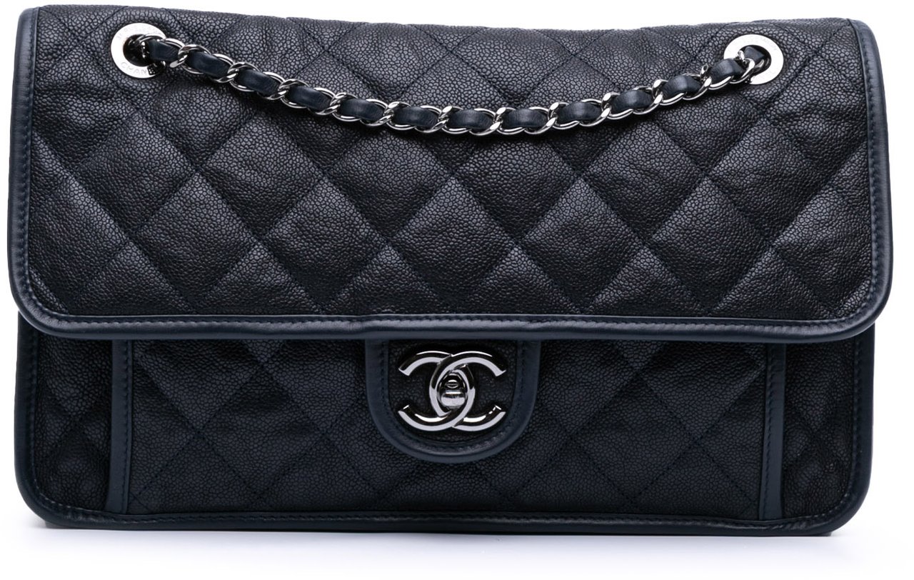Chanel Medium Quilted Calfskin French Riviera Flap Blauw