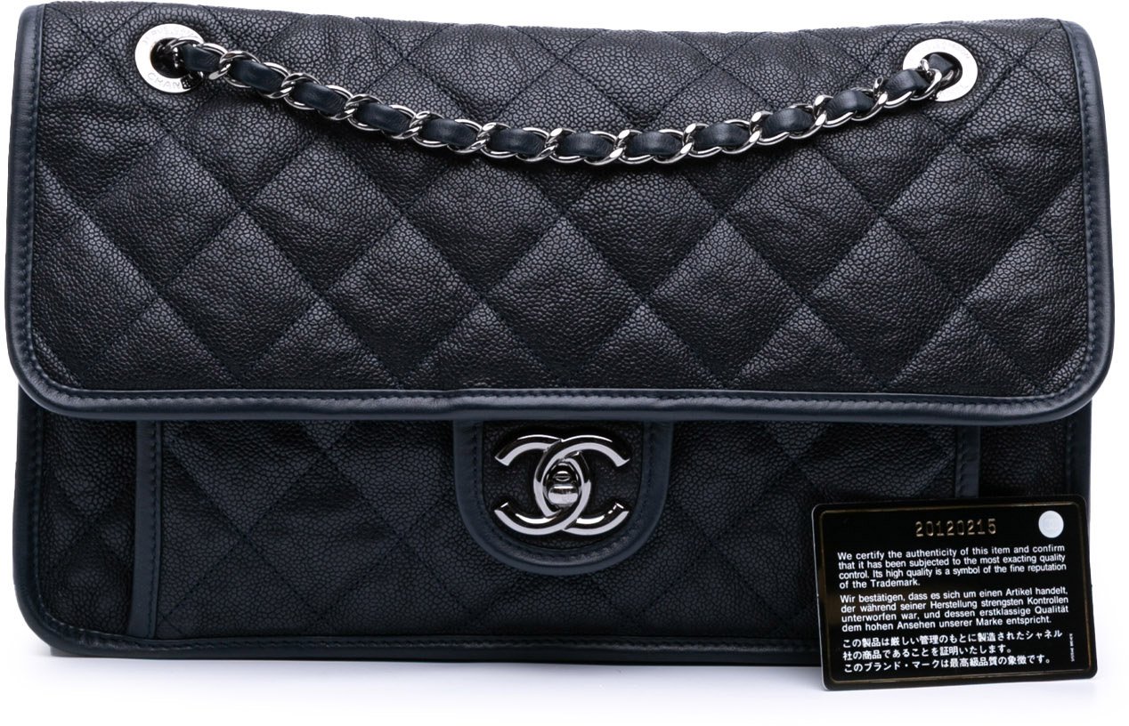 Chanel Medium Quilted Calfskin French Riviera Flap Blauw