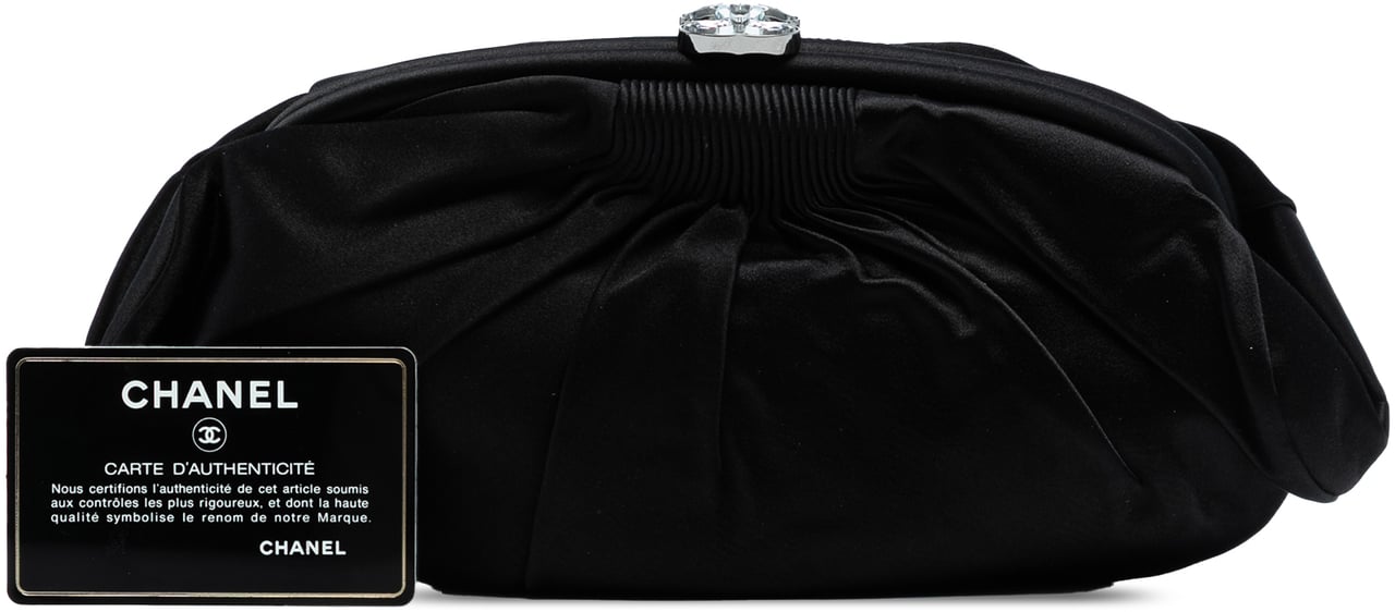 Chanel CC Pleated Satin Frame Evening Clutch Zwart