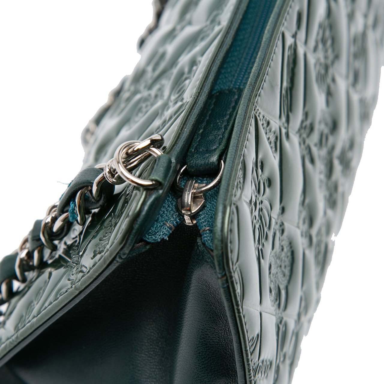 Chanel Quilted Patent Precious Symbols Pochette Groen