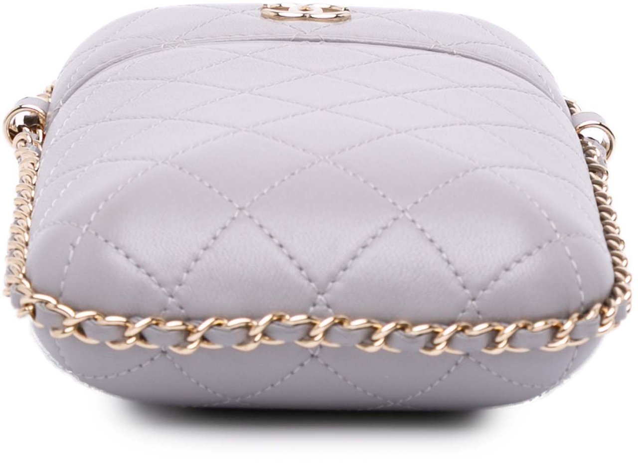 Chanel CC Quilted Lambskin Chain Around Phone Holder Grijs