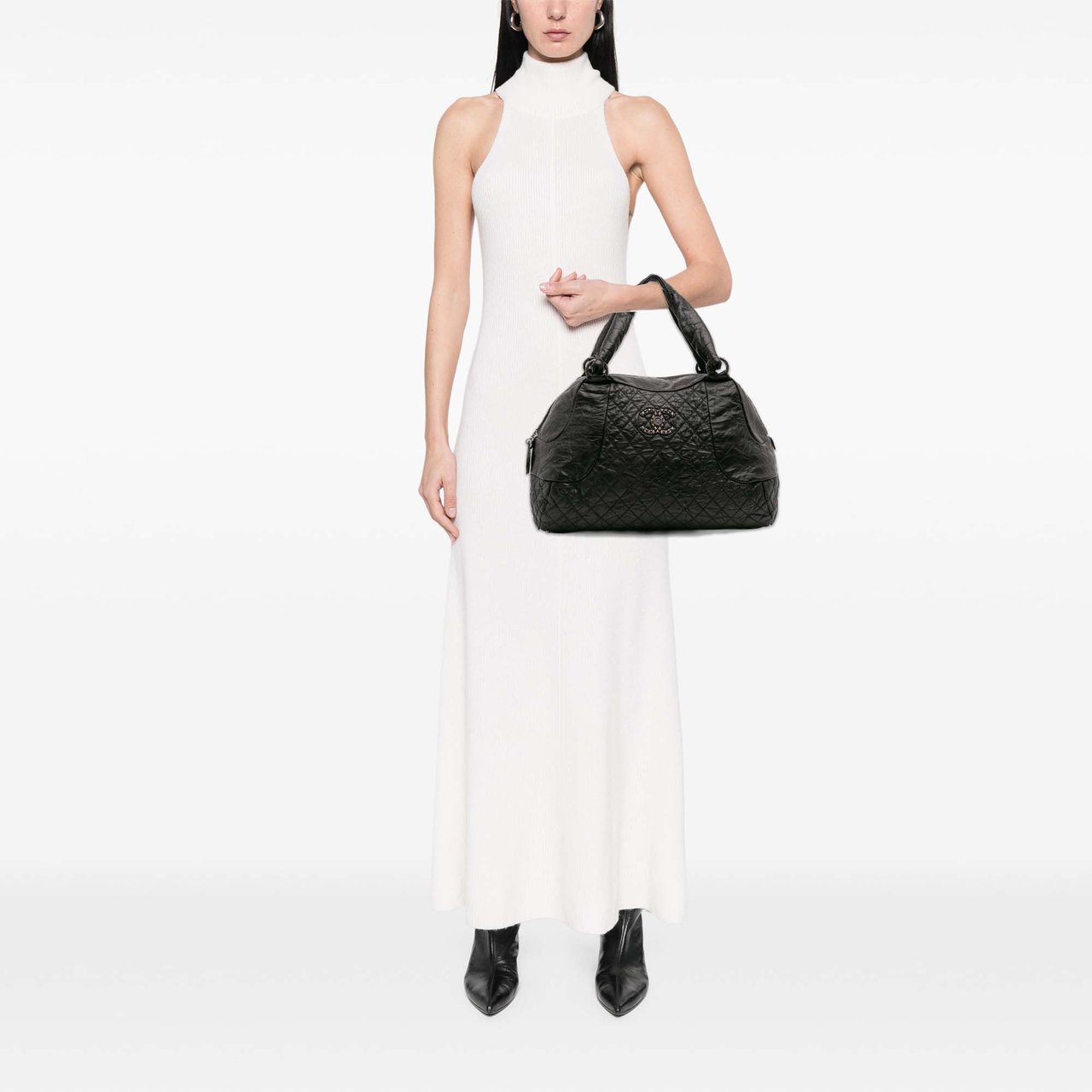 Chanel CC Quilted Aged Calfskin Coco Rider Bowling Bag Zwart