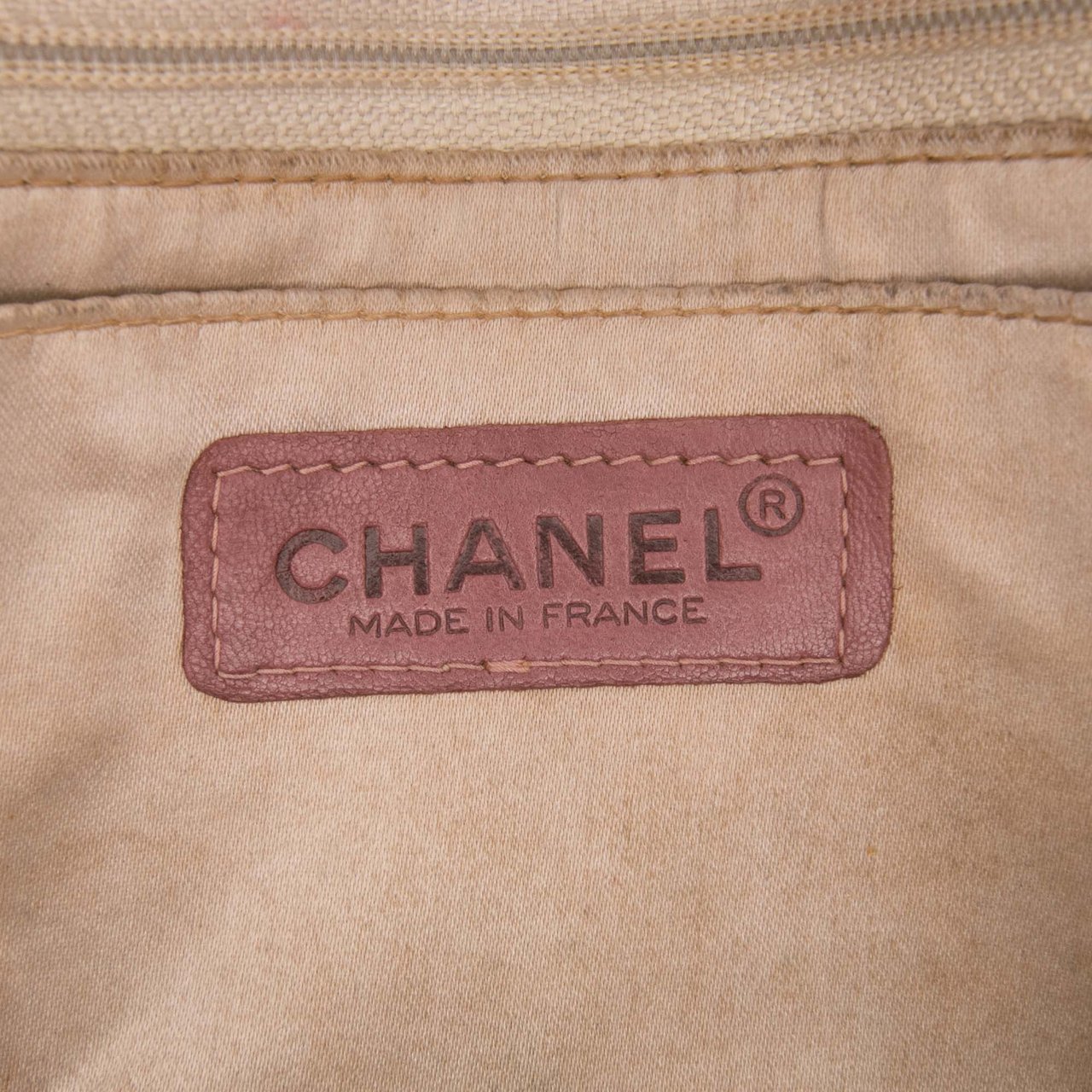 Chanel Medium New Travel Line Nylon Single Flap Roze