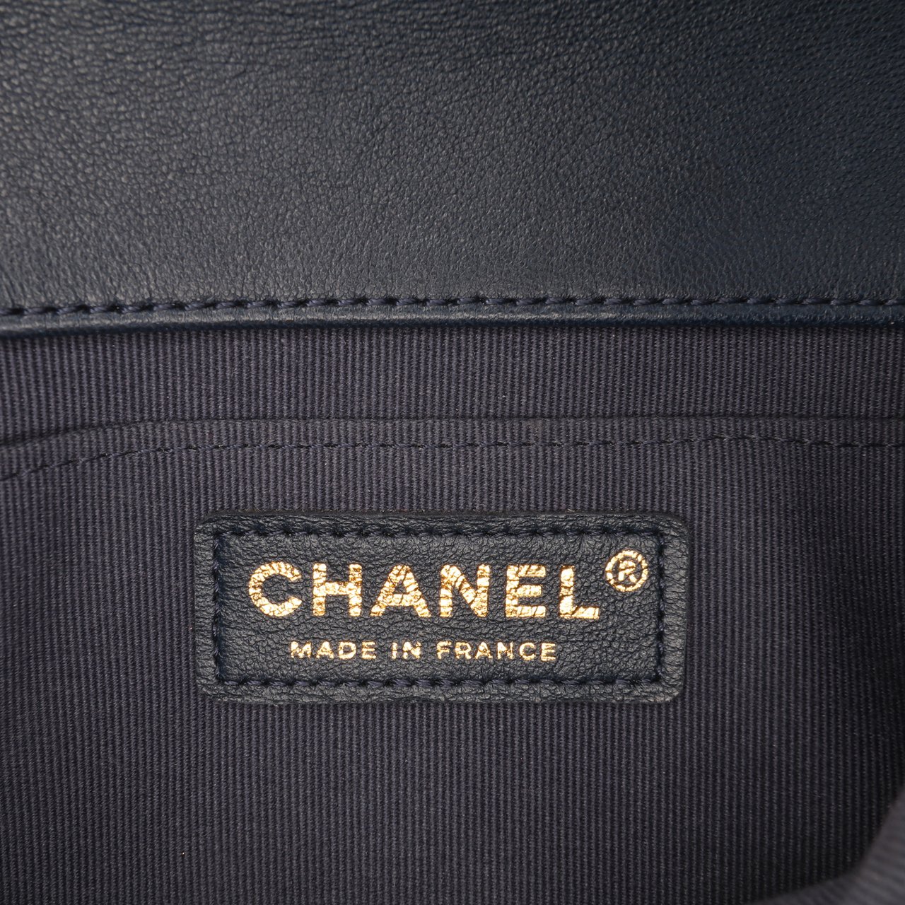 Chanel Mini Quilted Lambskin Crush on Chains Flap Blauw