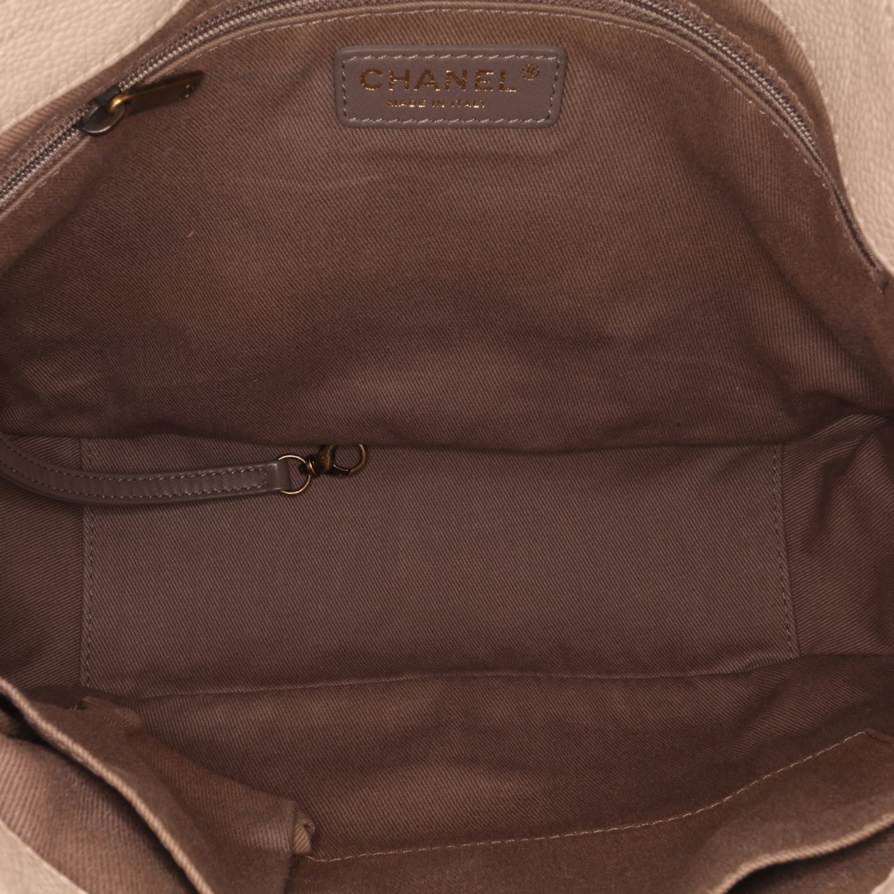 Chanel Medium Quilted Caviar Coco Pleats Messenger Flap Bruin