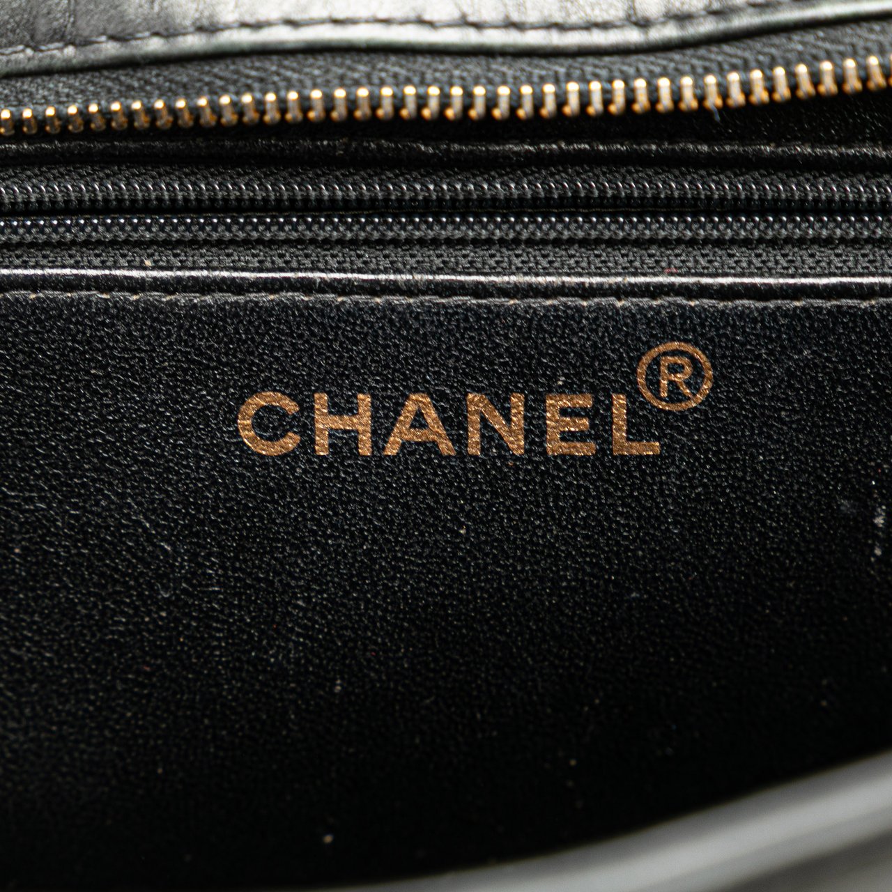 Chanel Lambskin Embroidered Logo Tote Zwart