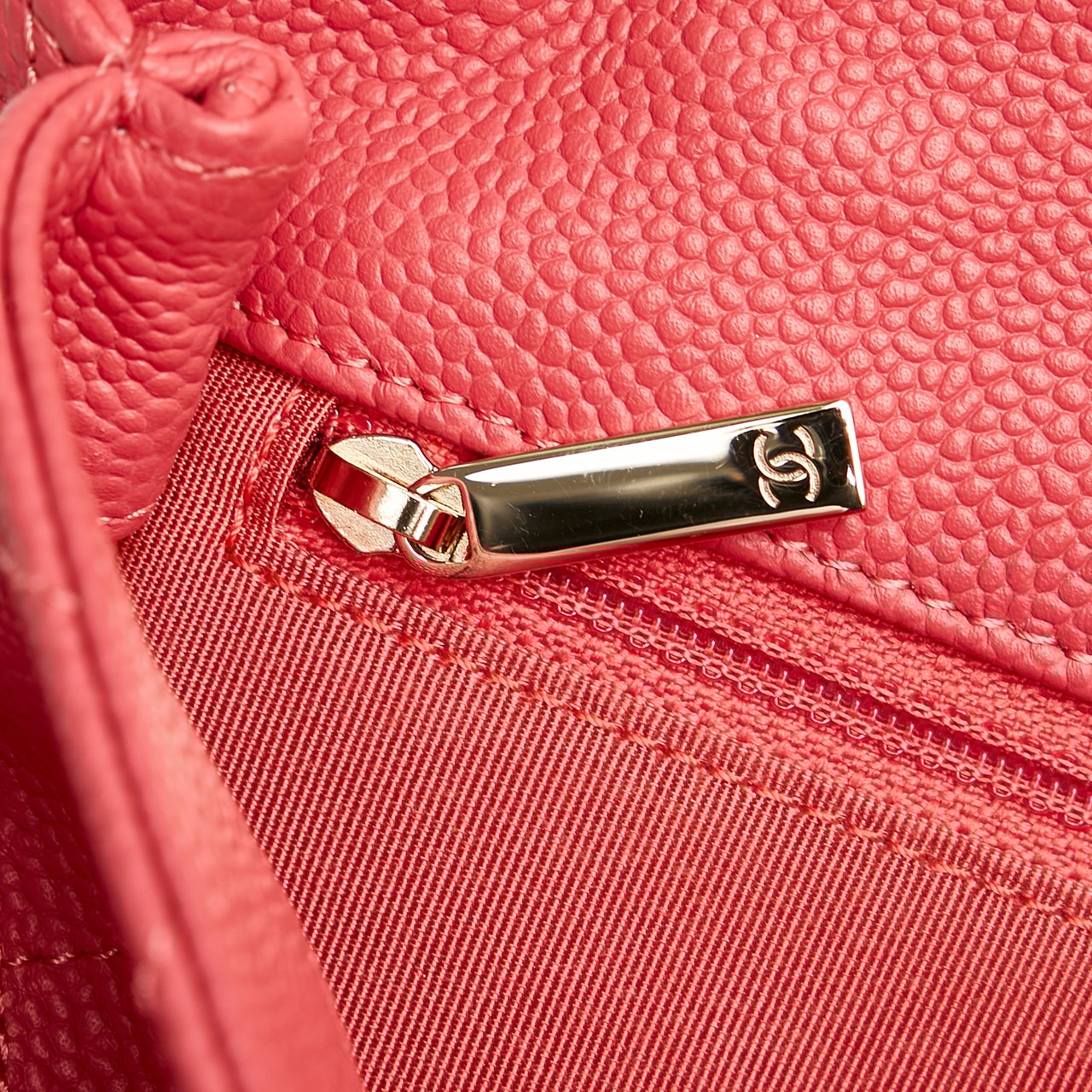 Chanel Caviar City Walk Roze