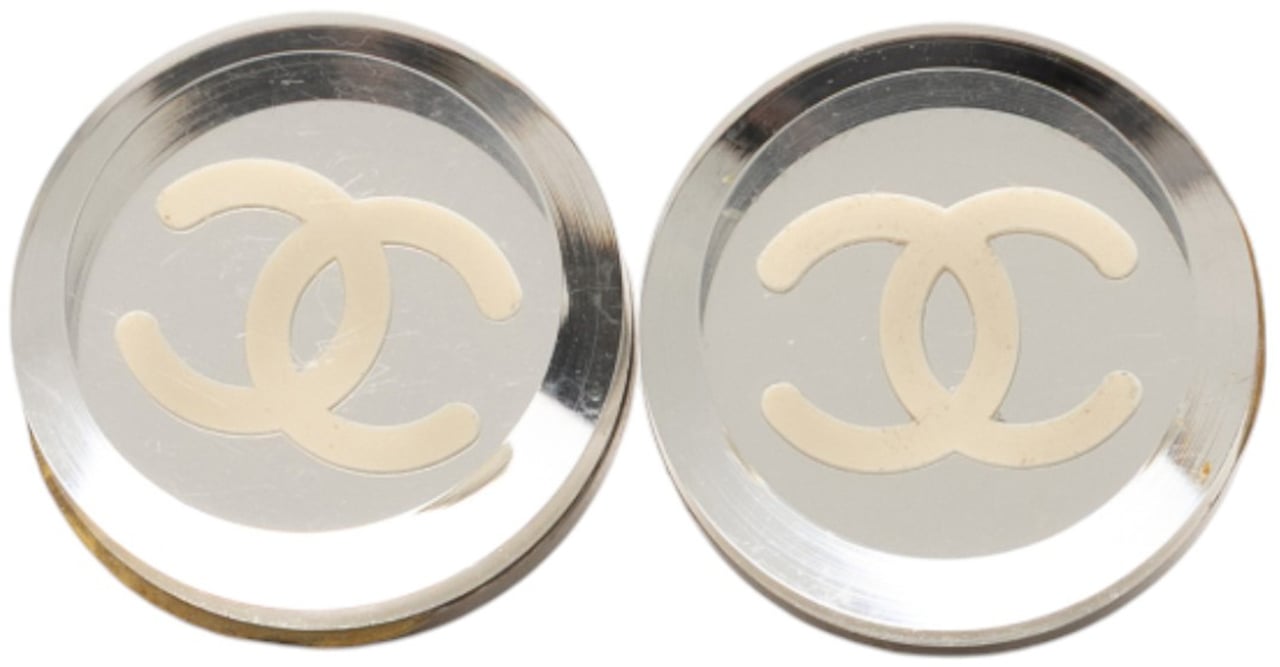 Chanel Resin CC Round Push Back Earrings Zilver