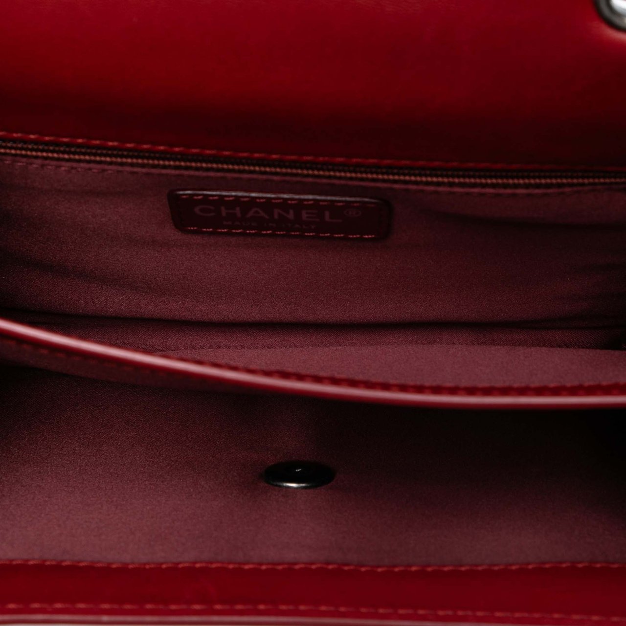 Chanel Small Quilted Lambskin Citizen Zip Flap Rood