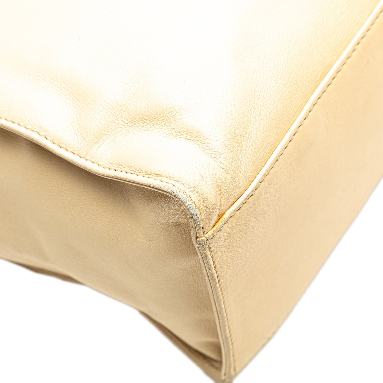 Chanel CC Lambskin Chain Tote Bruin