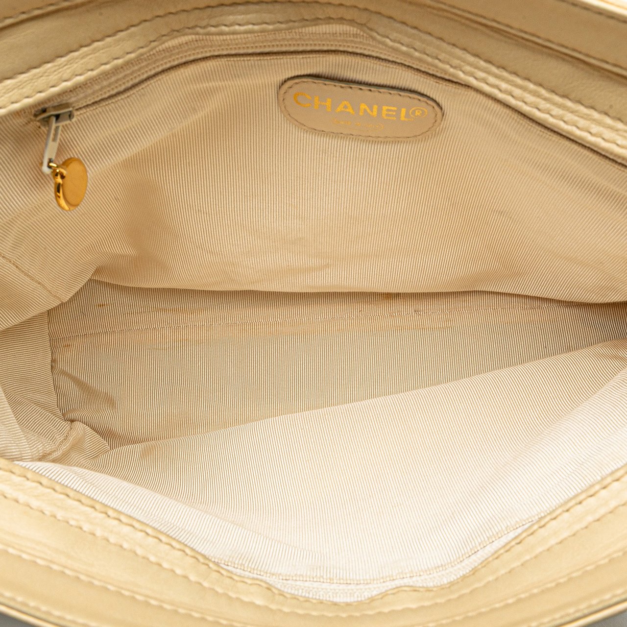 Chanel CC Lambskin Chain Tote Bruin