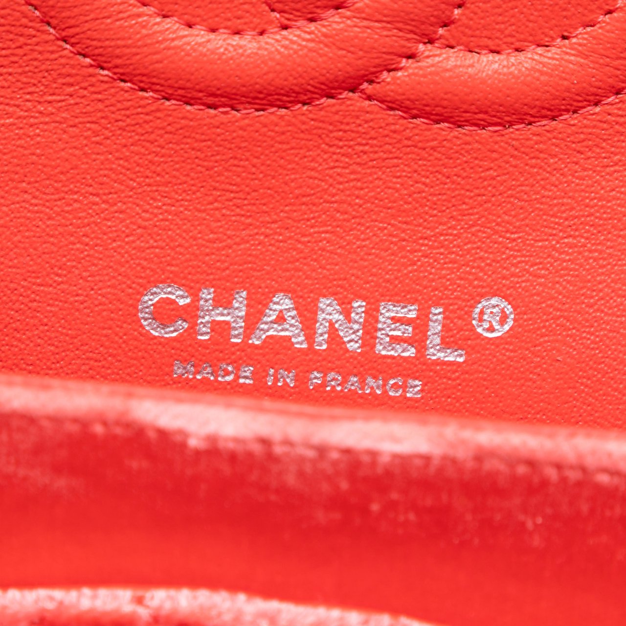 Chanel Medium Classic Velvet Double Flap Rood