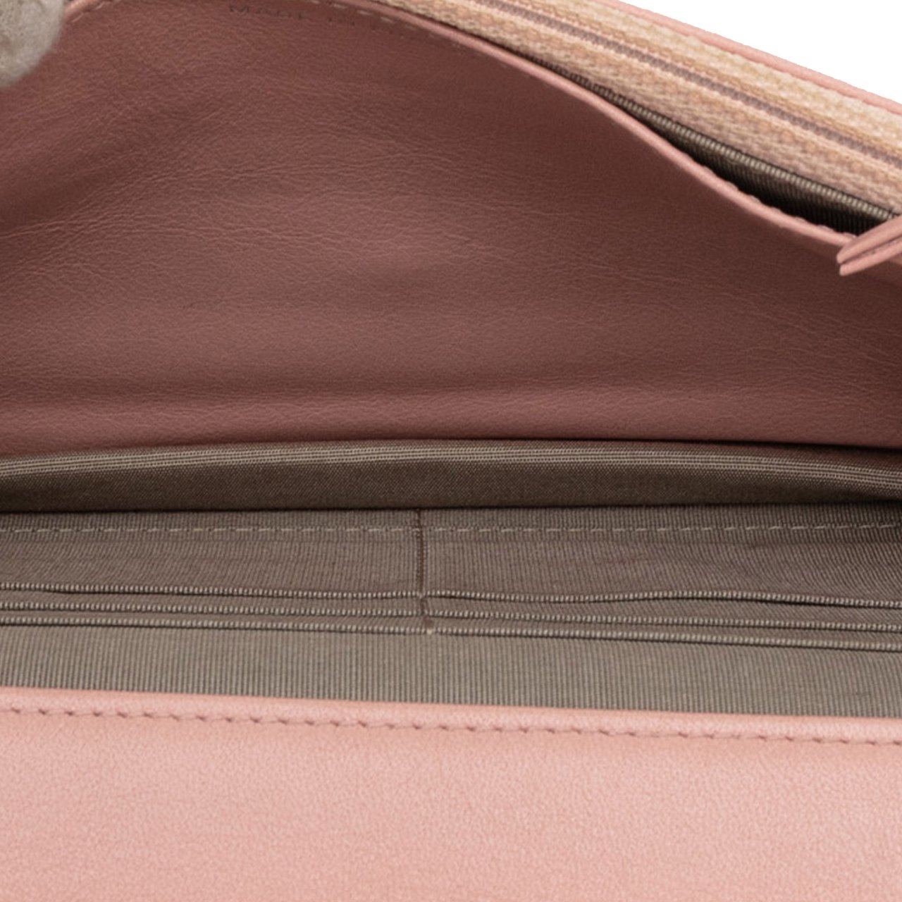 Chanel CC Caviar Wallet On Chain Roze