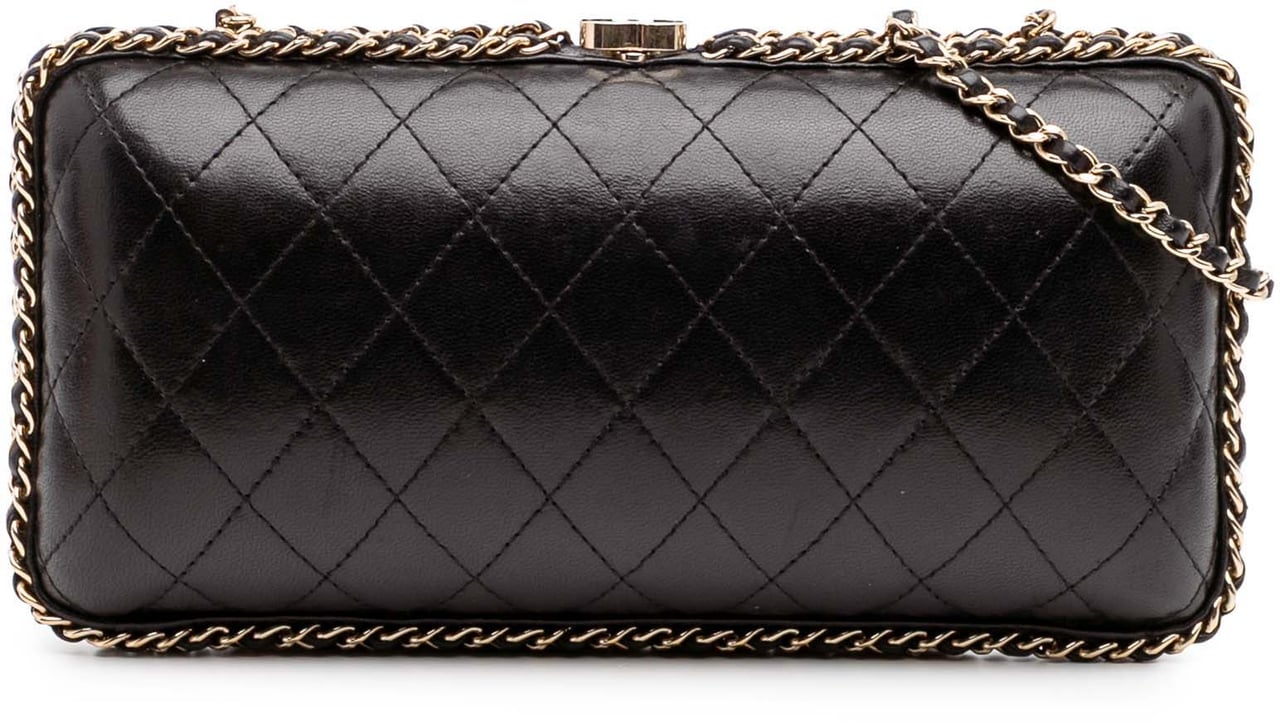 Chanel Quilted Lambskin Chain Around Clutch Zwart