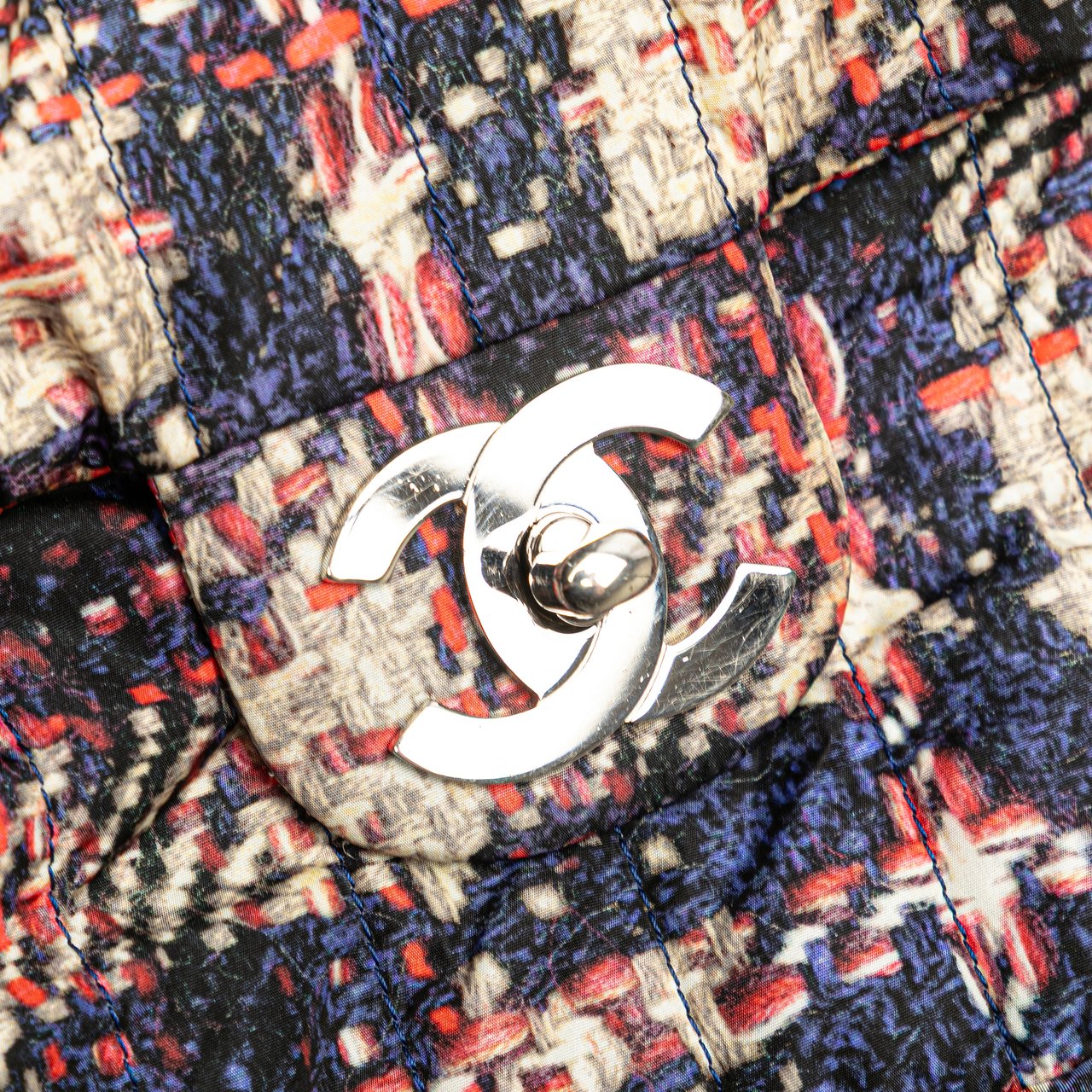 Chanel CC Nylon Tweed Print Single Flap Blauw