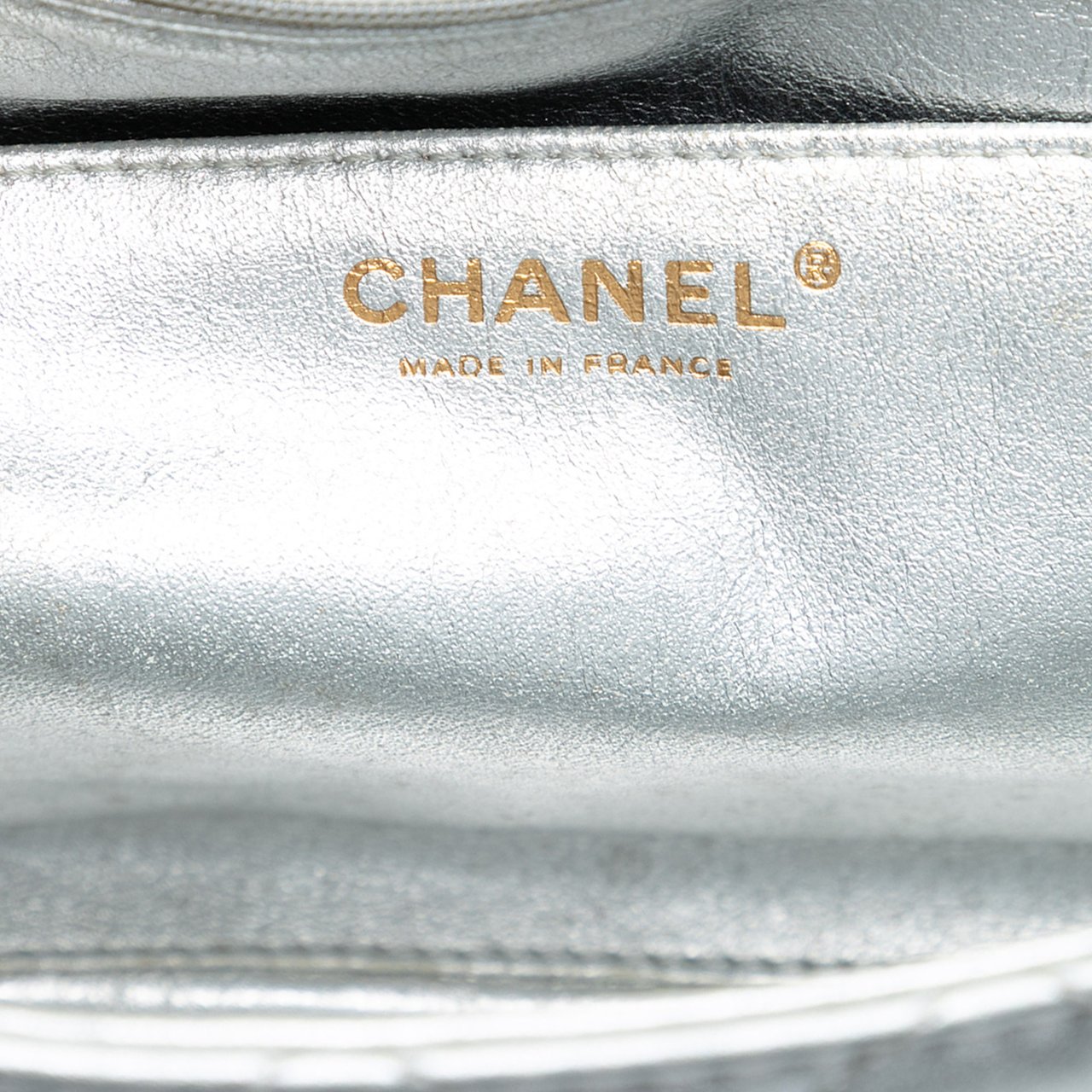 Chanel Jumbo Classic Metallic Lambskin Single Flap Zilver