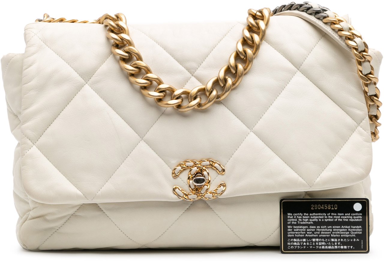 Chanel Maxi Lambskin 19 Flap Wit