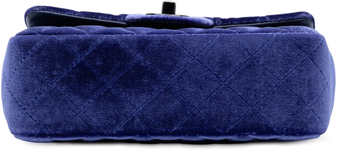 Chanel Mini Rectangular Classic Velvet Single Flap Blauw