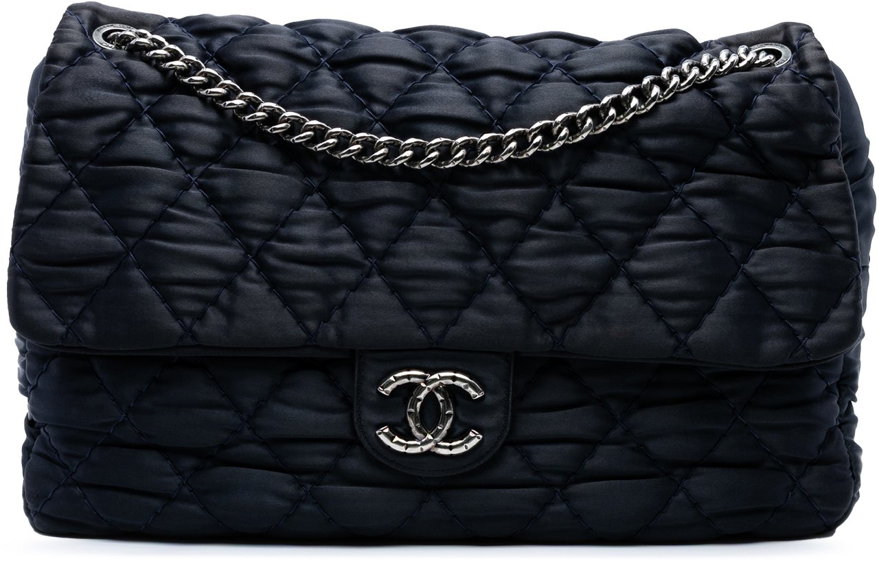 Chanel Extra Large CC Quilted Satin Single Flap Blauw