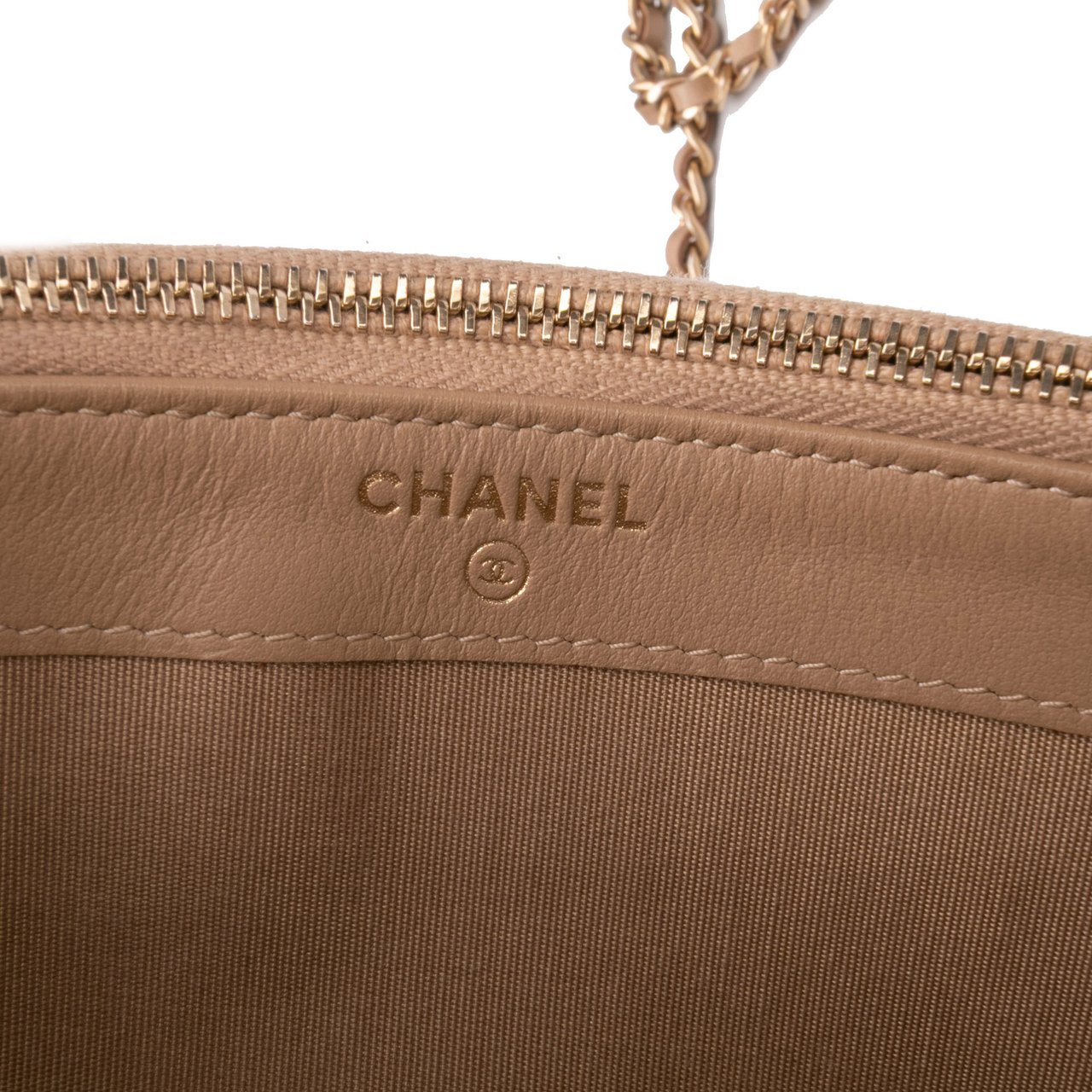 Chanel Caviar CC Filigree Crossbody Bruin