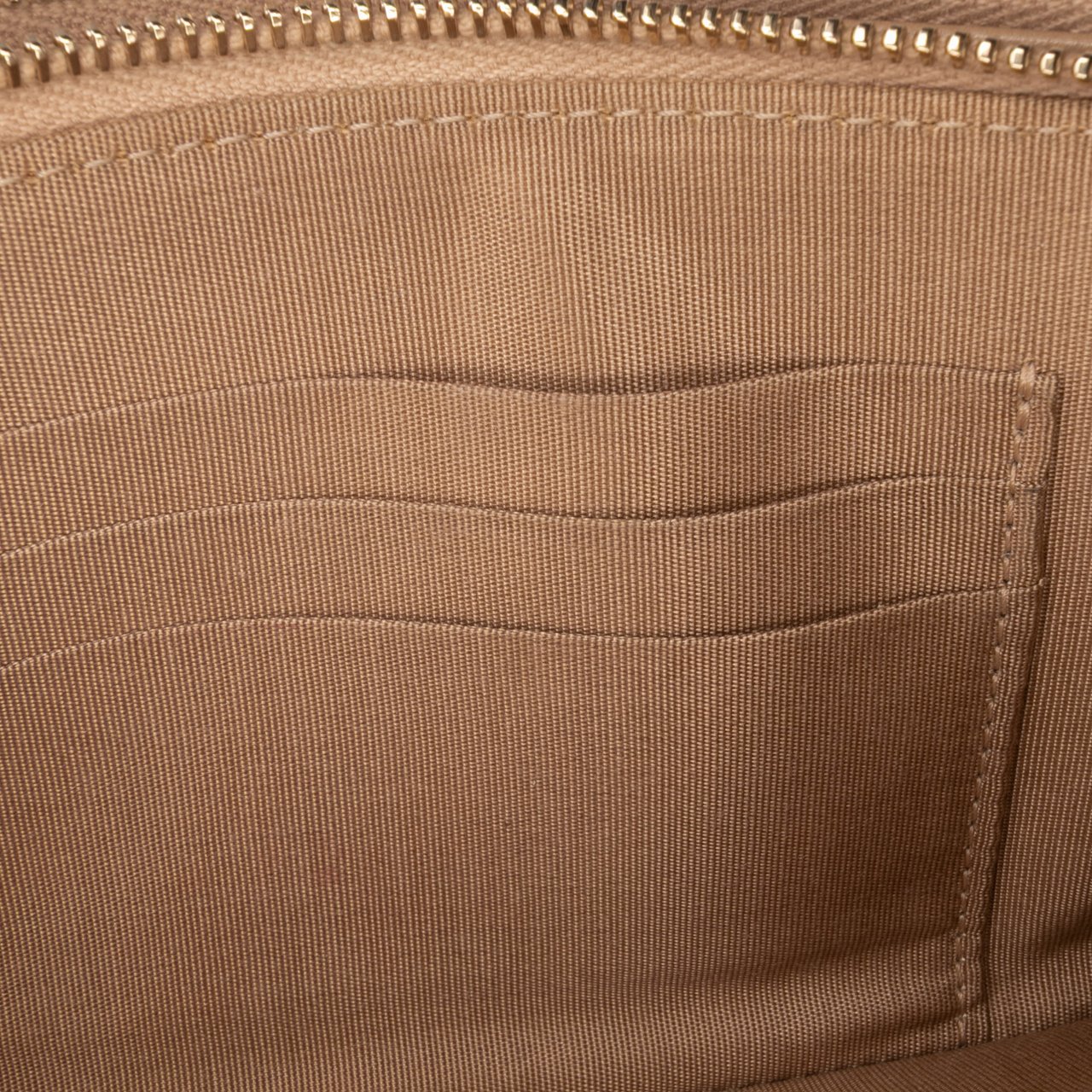 Chanel Caviar CC Filigree Crossbody Bruin