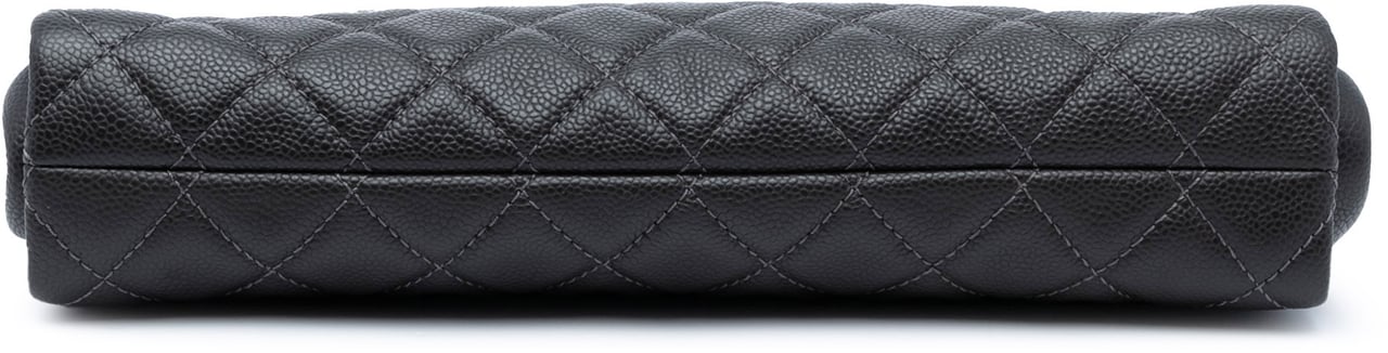 Chanel Large CC Quilted Caviar CC Clutch Zwart
