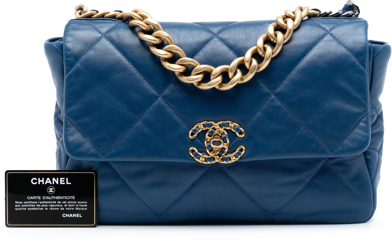 Chanel Large Lambskin 19 Flap Blauw