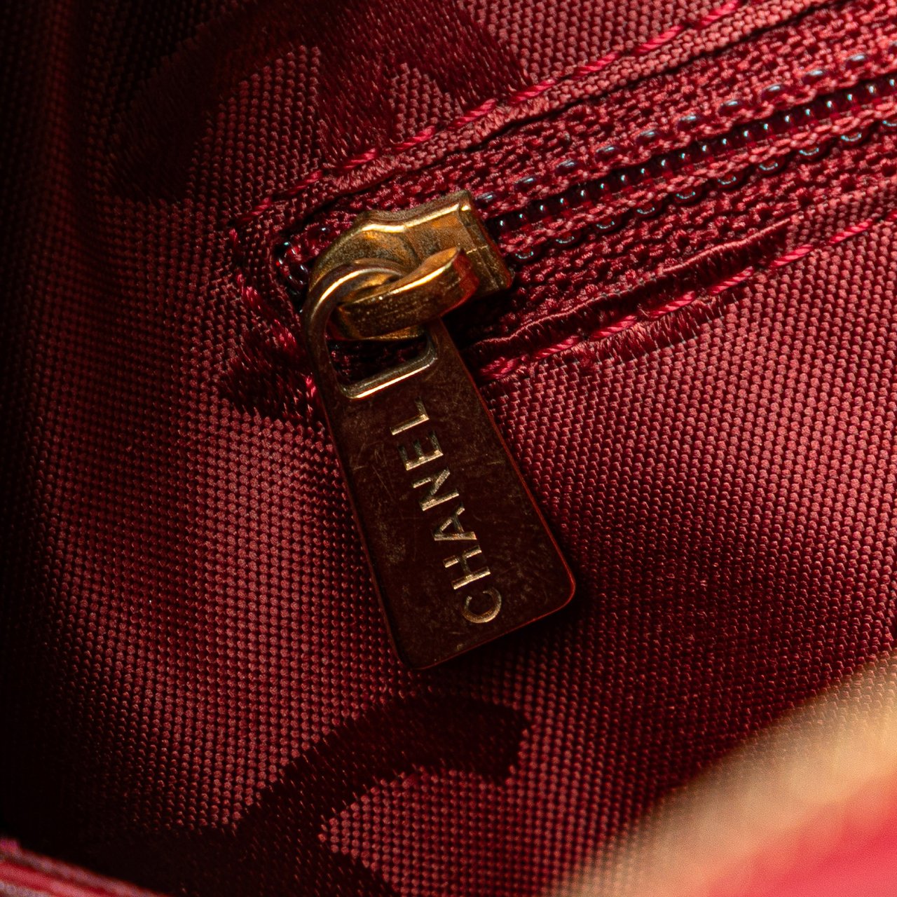 Chanel CC Lambskin Wild Stitch Handbag Rood