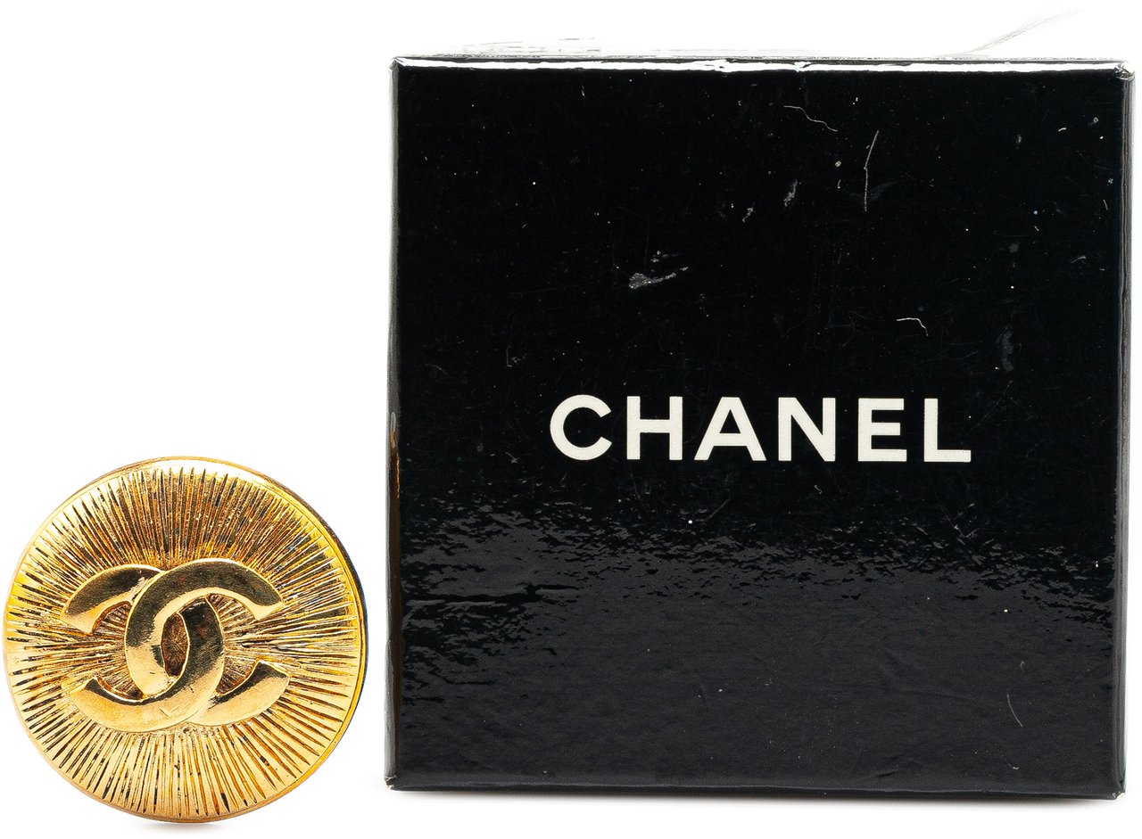 Chanel Gold Plated CC Brooch Goud