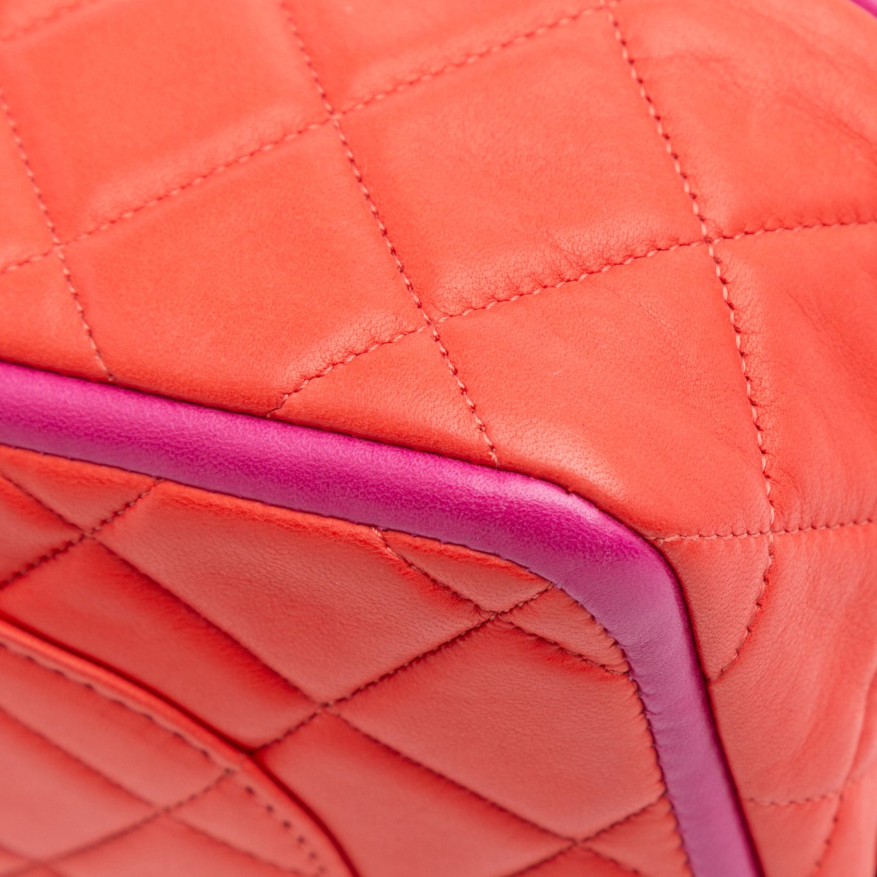 Chanel Medium Classic Bicolor Lambskin Double Flap Rood